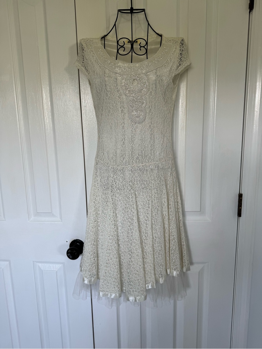 Source Unknown Ivory Lace Midi Dress with Tulle Trim
